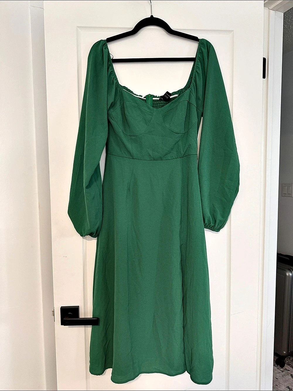 Forever 21 Green Long Sleeve Maxi Dress